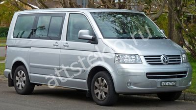 Автостекла Volkswagen Multivan T5 c установкой в Москве